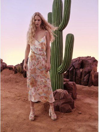 Teresa Dress (Baby Pink)